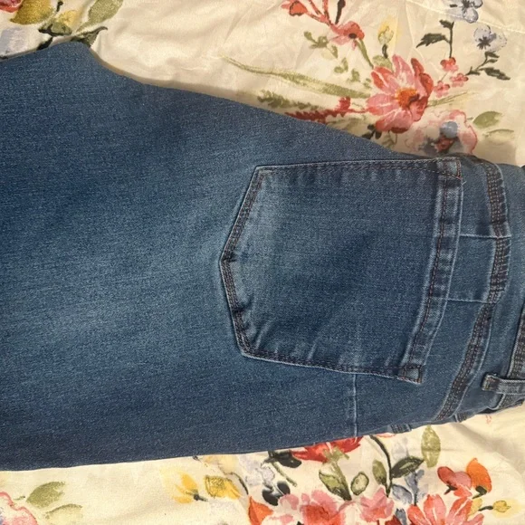 Classic Blue Women's Skinny Jeans - Picture 4 of 6